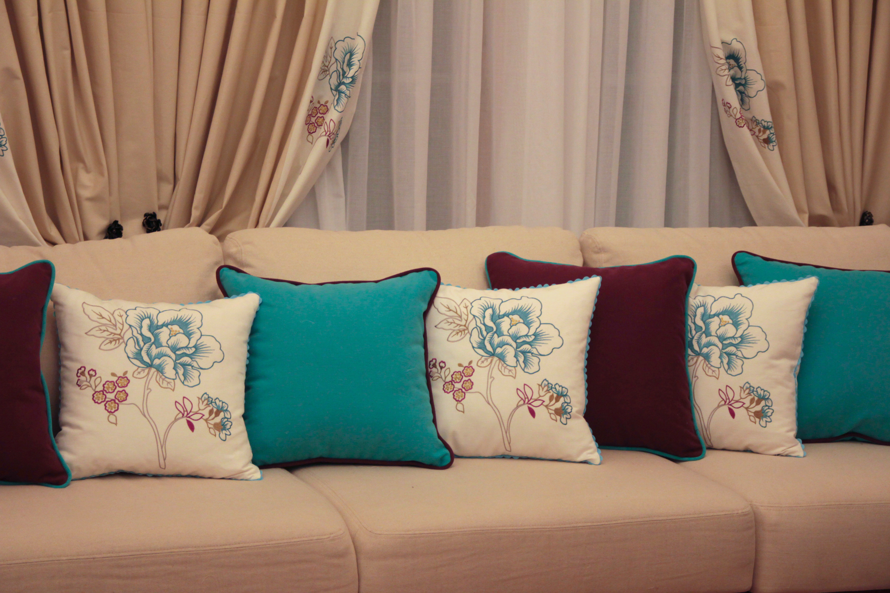 Озон декоративные подушки на диван - фото